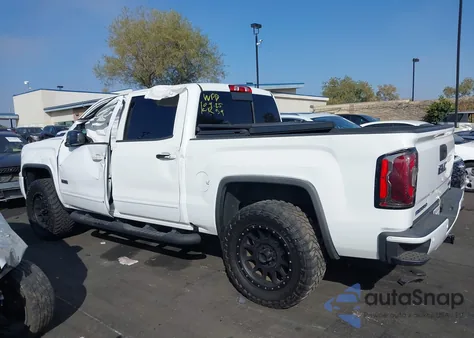 2018 GMC Sierra 1500 Slt z USA, uszkodzony, nr VIN 3GTU2NEJ3JG304477